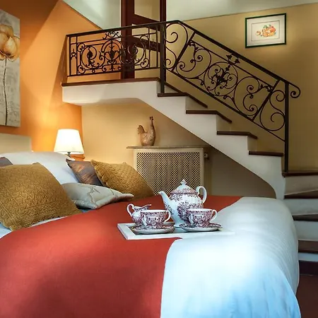 Bed and breakfast Le Clos Des Canebiers